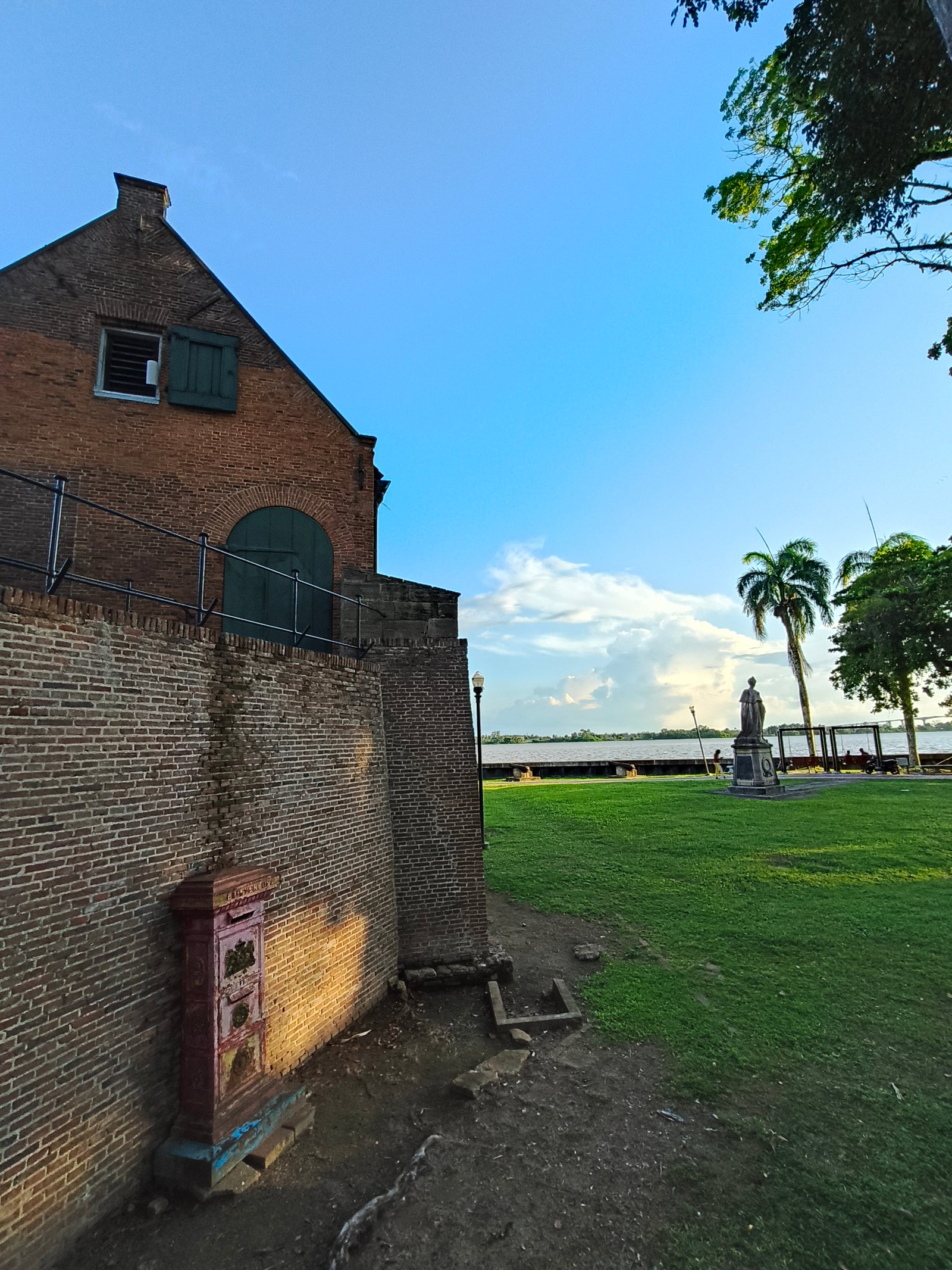Fort Zeelandia & Surinaams Museum